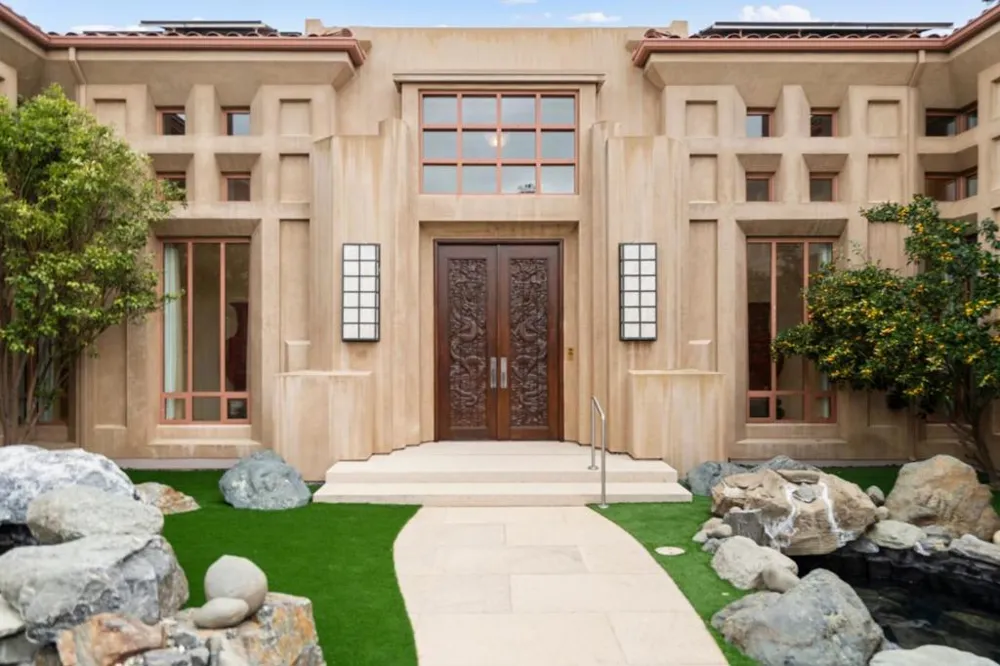 11481 Magdalena Road Los Altos Hills, CA 94024