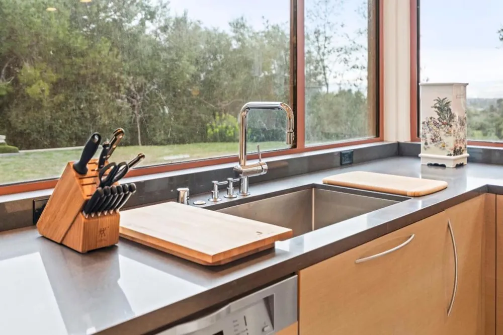 11481 Magdalena Road Los Altos Hills, CA 94024