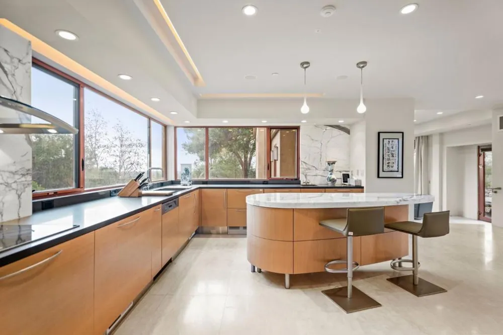 11481 Magdalena Road Los Altos Hills, CA 94024