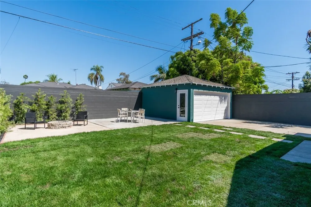 3810 Olmsted Avenue Los Angeles, CA 90008