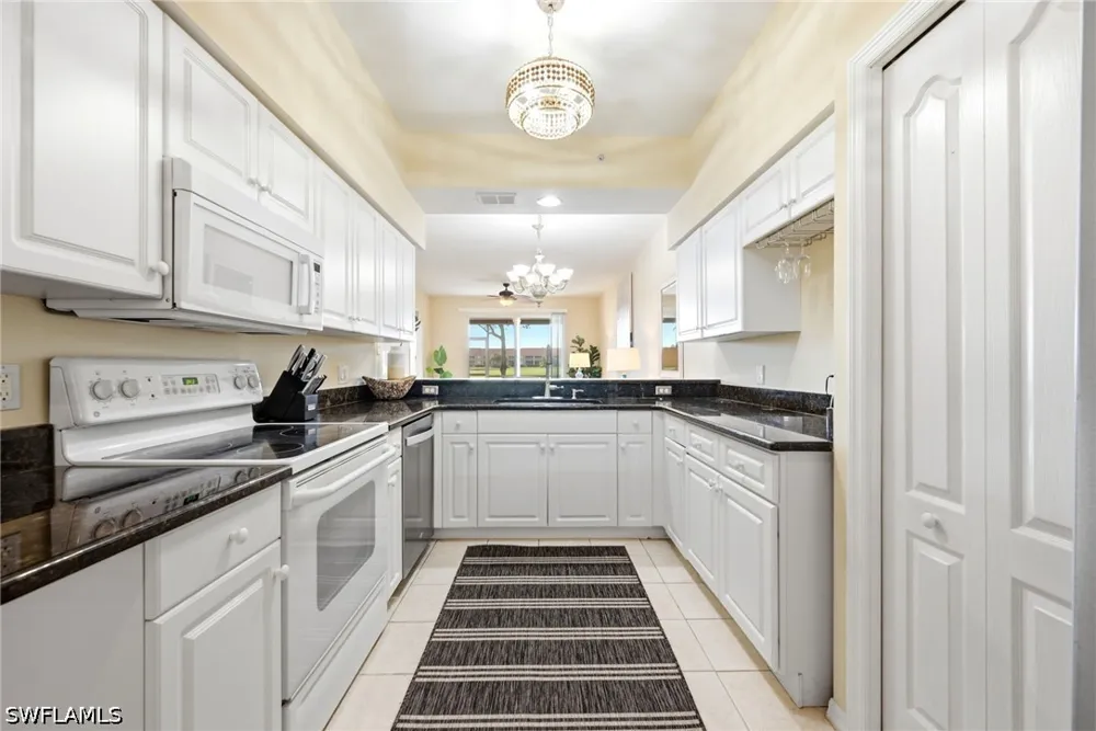 Cypress Trace Circle #2915 Naples, FL 34119