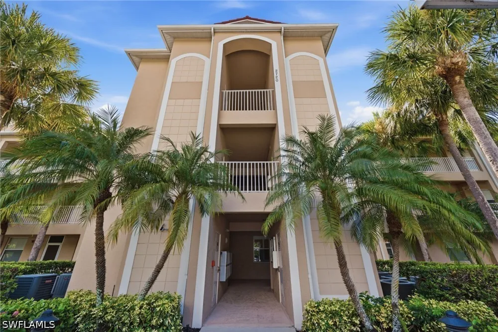 Cypress Trace Circle #2915 Naples, FL 34119