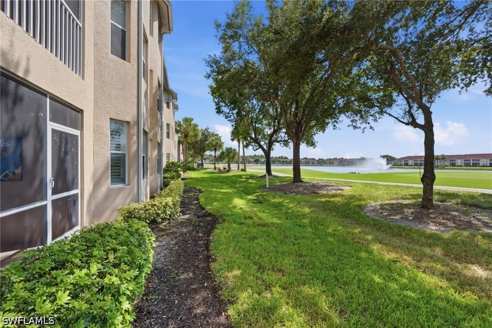 Cypress Trace Circle #2915 Naples, FL 34119