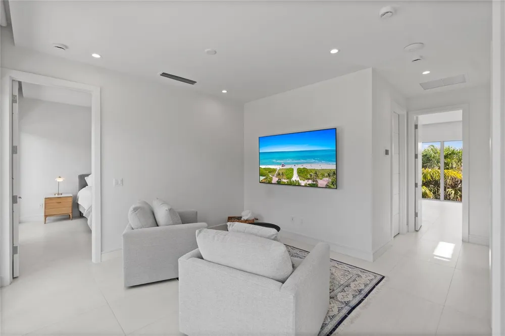 221 Shore Court Lauderdale By The Sea, FL 33308