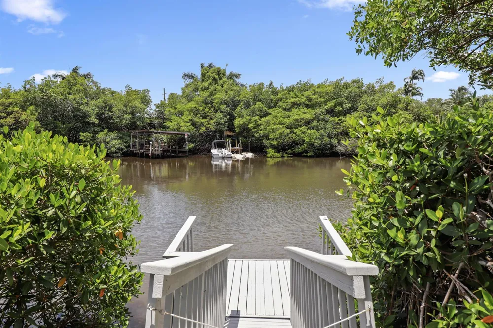950 S Kanner Highway #D5 Stuart, FL 34994