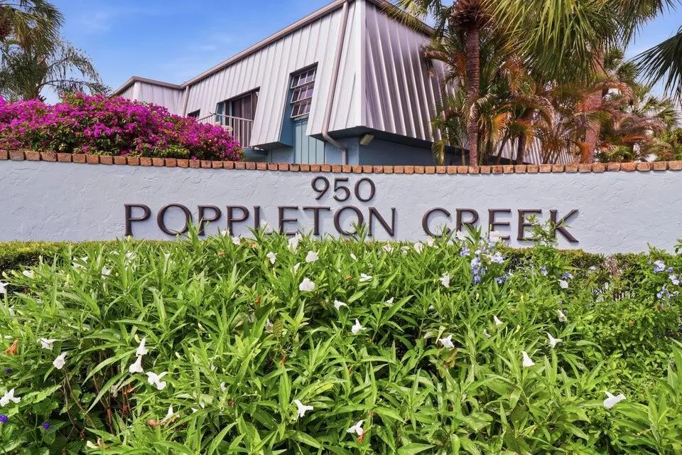 950 S Kanner Highway #D5 Stuart, FL 34994