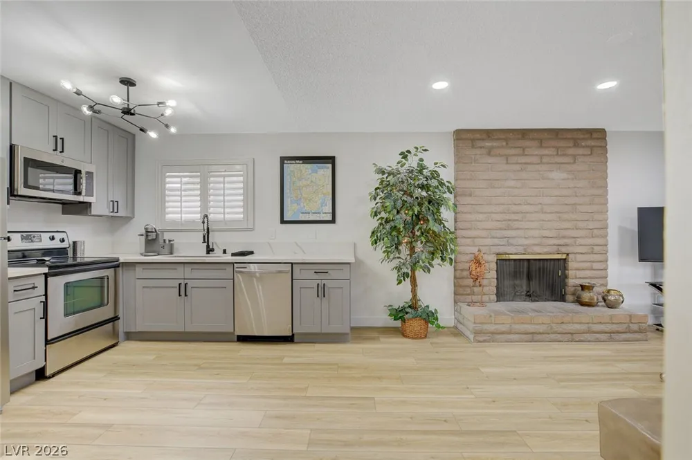 4273 Hazelcrest Drive Las Vegas, NV 89121