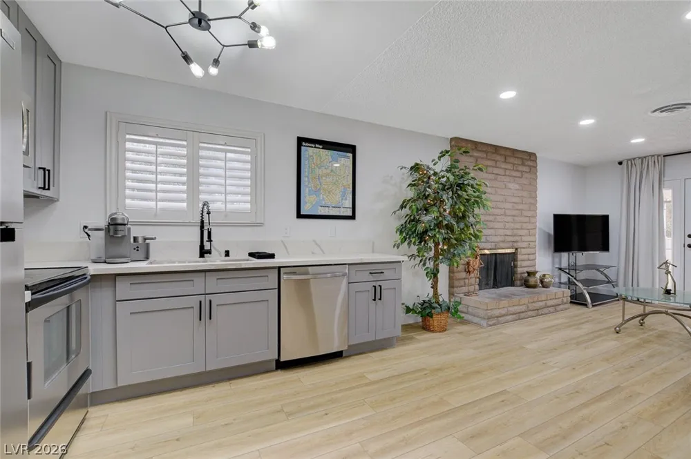 4273 Hazelcrest Drive Las Vegas, NV 89121