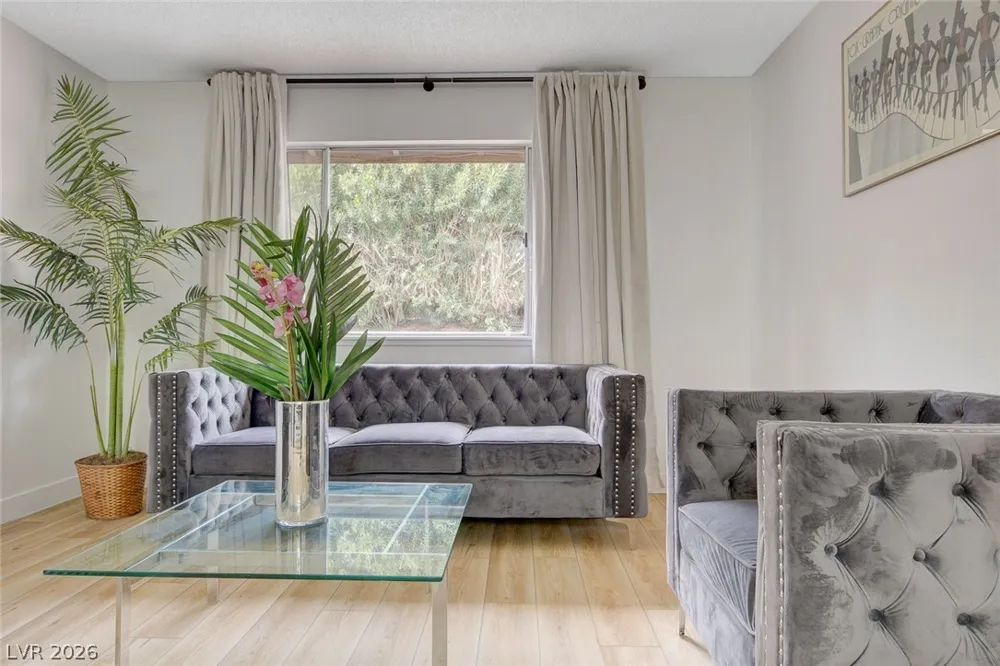 4273 Hazelcrest Drive Las Vegas, NV 89121