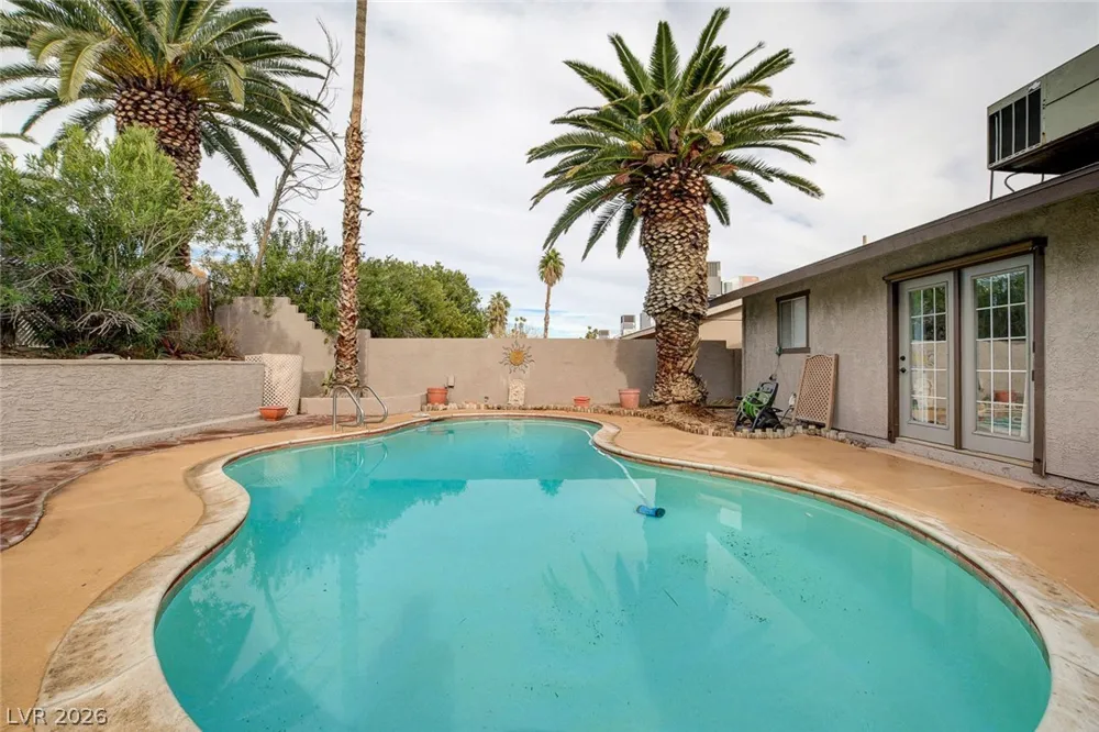 4273 Hazelcrest Drive Las Vegas, NV 89121