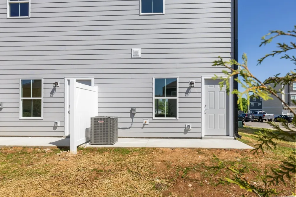 905 Harper Lndg Chapel Hill, TN 37034
