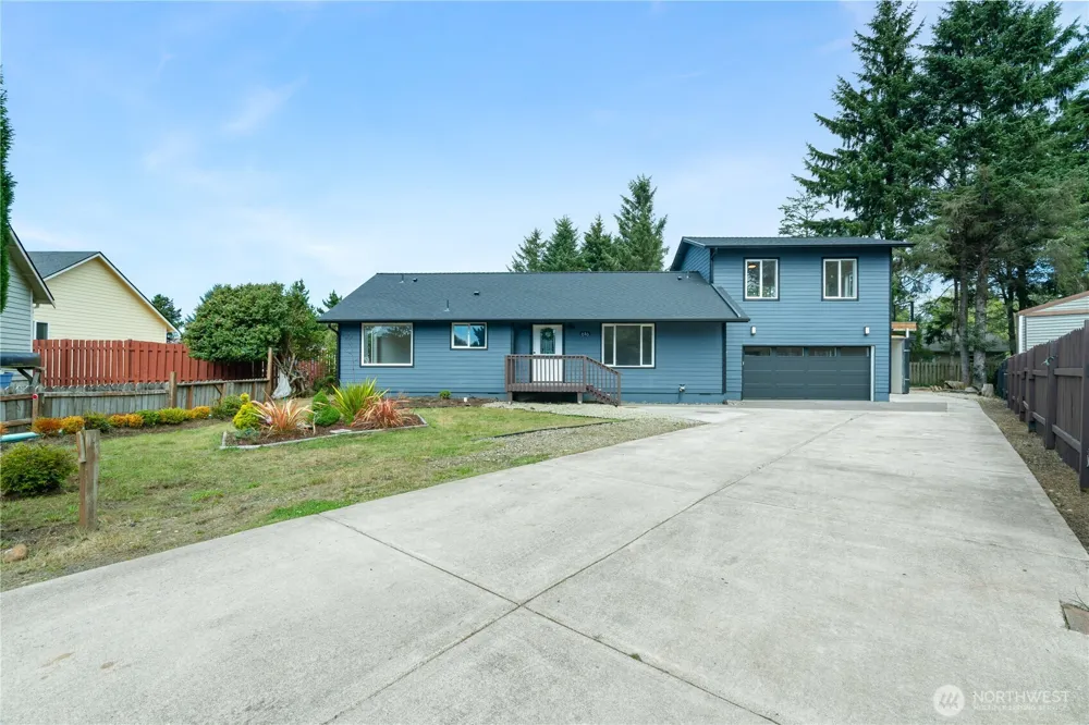 616 Aster Court SE Ocean Shores, WA 98569