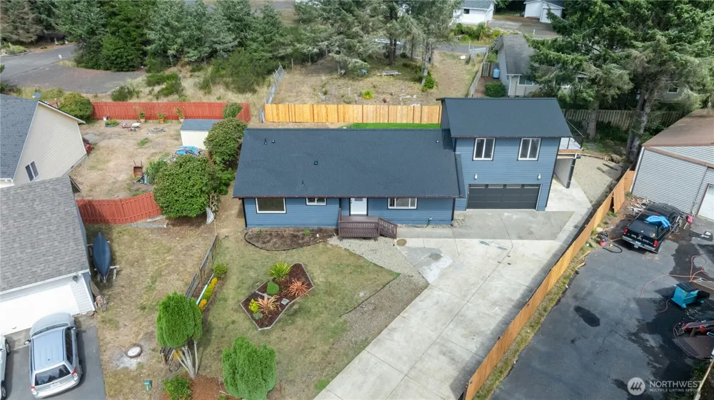 616 Aster Court SE Ocean Shores, WA 98569