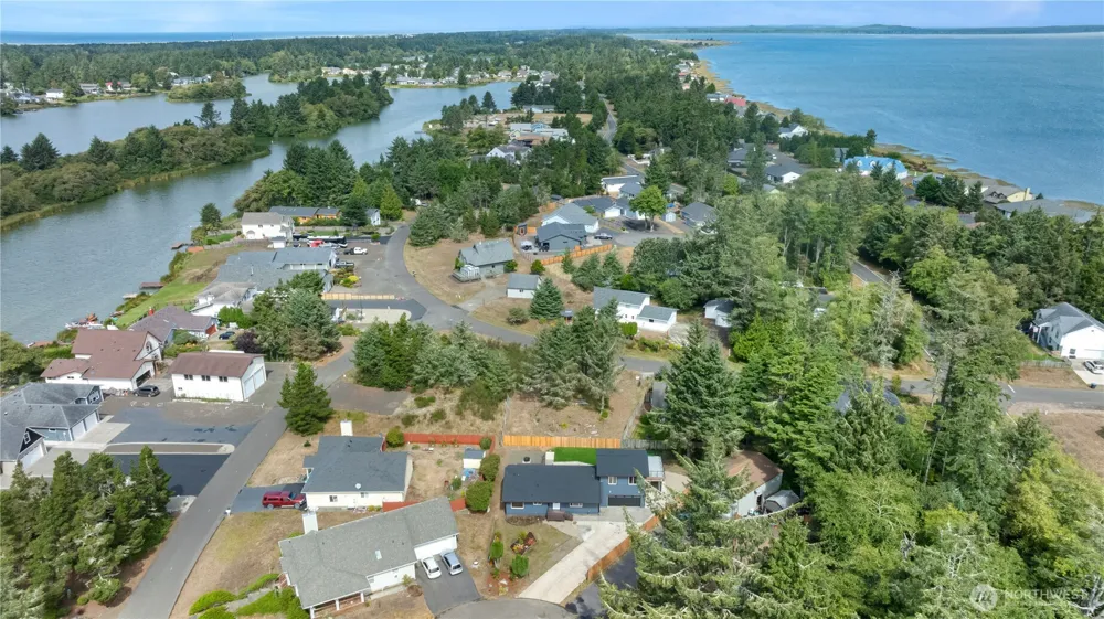 616 Aster Court SE Ocean Shores, WA 98569