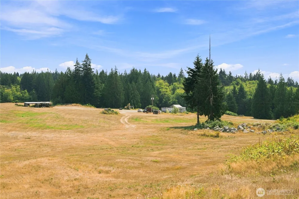 7495 Jewett Road Clinton, WA 98236