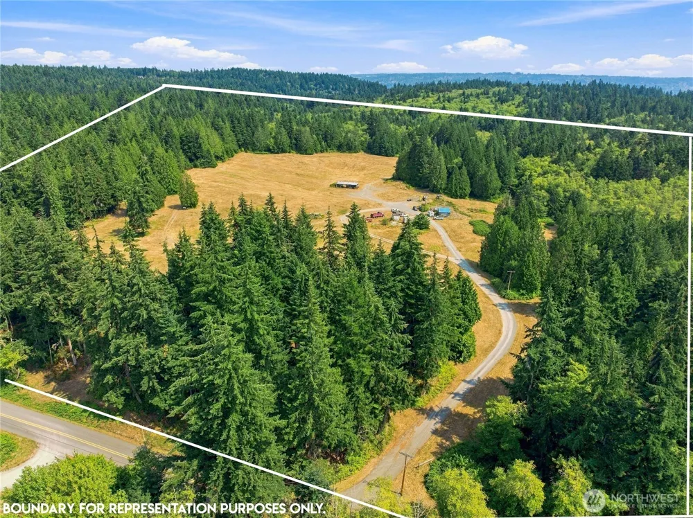 7495 Jewett Road Clinton, WA 98236