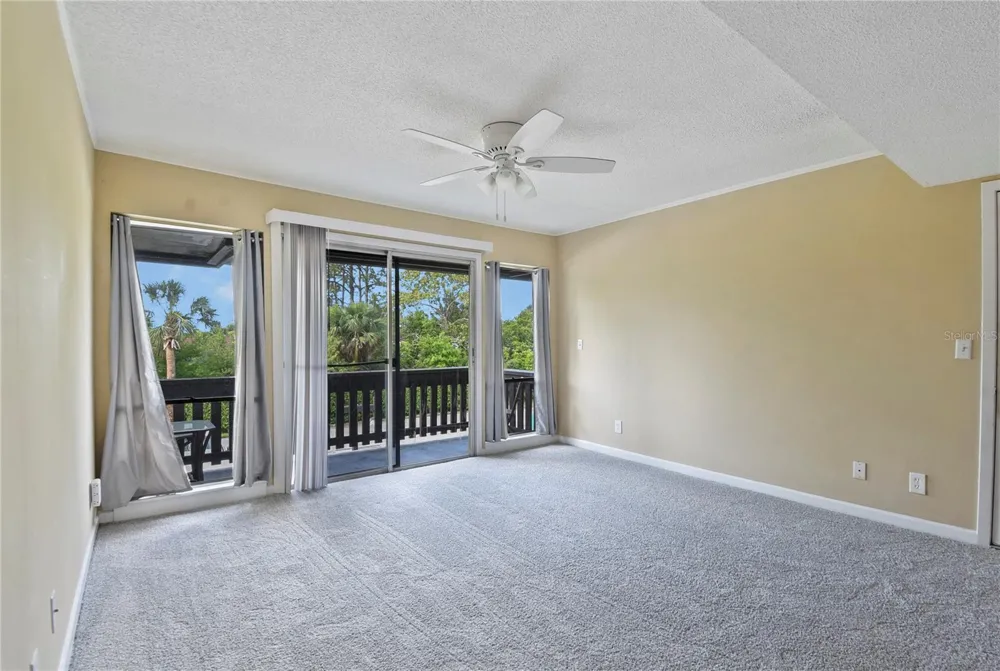 40 CLUB HOUSE DRIVE #207 Palm Coast, FL 32137