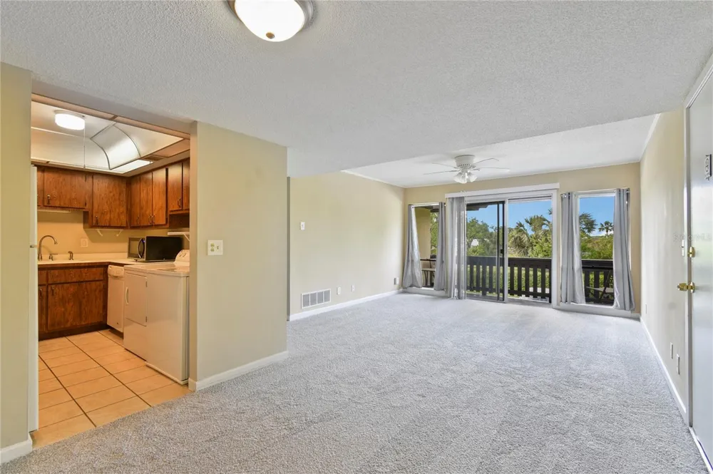 40 CLUB HOUSE DRIVE #207 Palm Coast, FL 32137