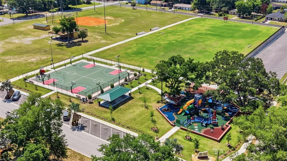 410 S RAMONA AVENUE Lake Alfred, FL 33850