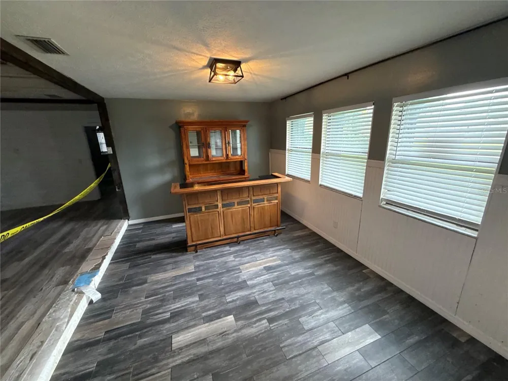 1806 WATERMAN DRIVE Valrico, FL 33594