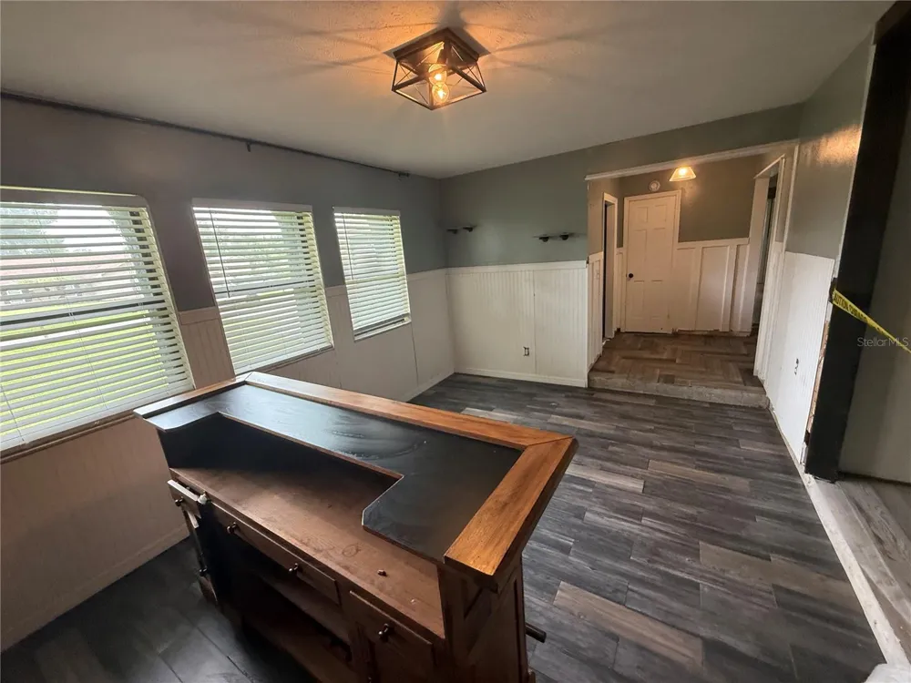 1806 WATERMAN DRIVE Valrico, FL 33594