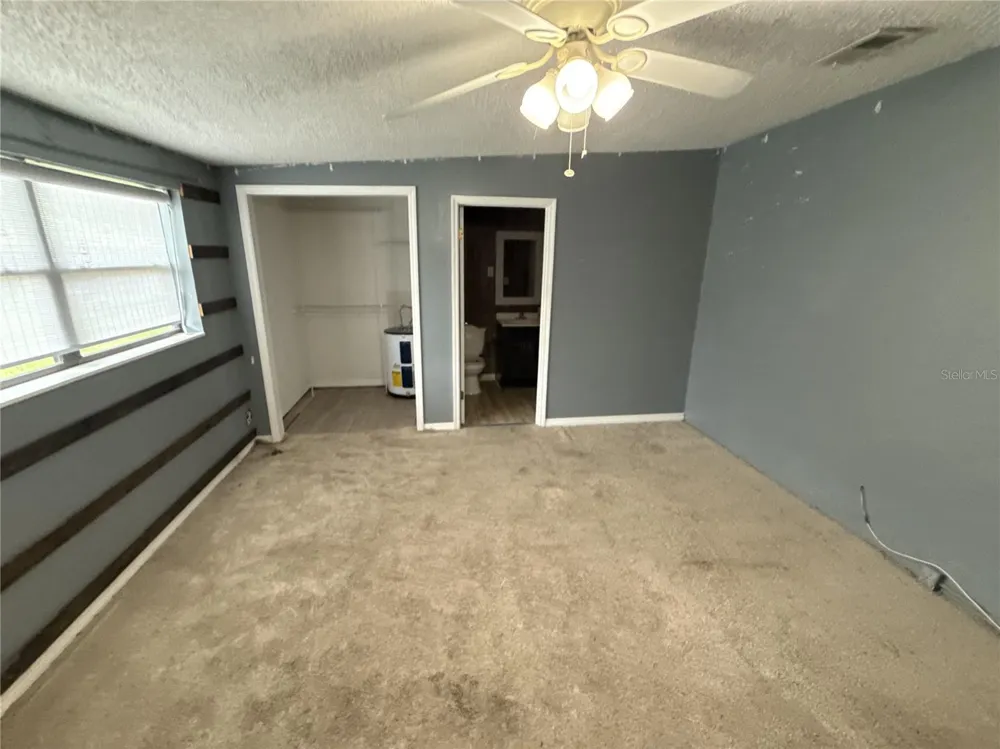 1806 WATERMAN DRIVE Valrico, FL 33594