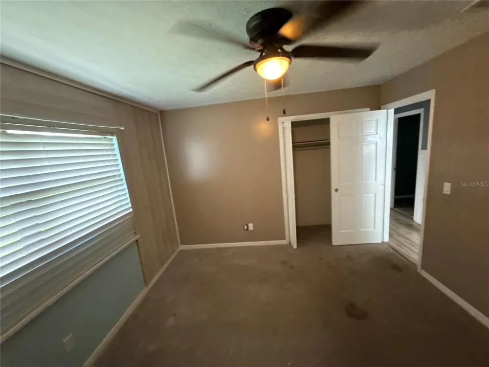 1806 WATERMAN DRIVE Valrico, FL 33594