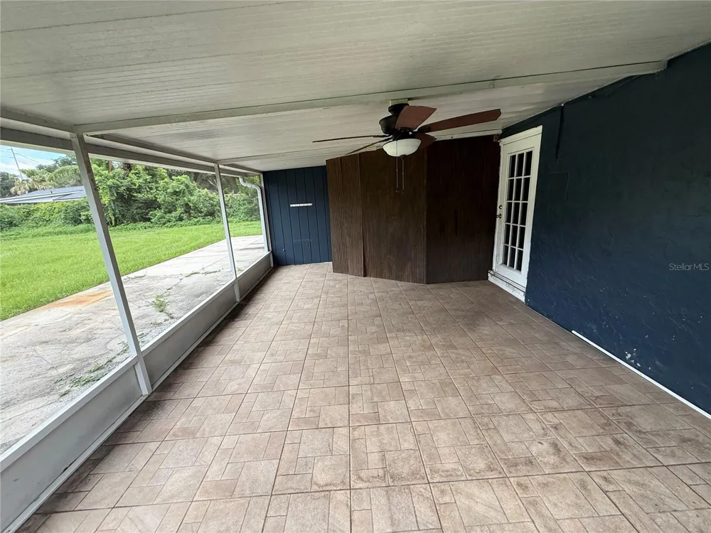 1806 WATERMAN DRIVE Valrico, FL 33594