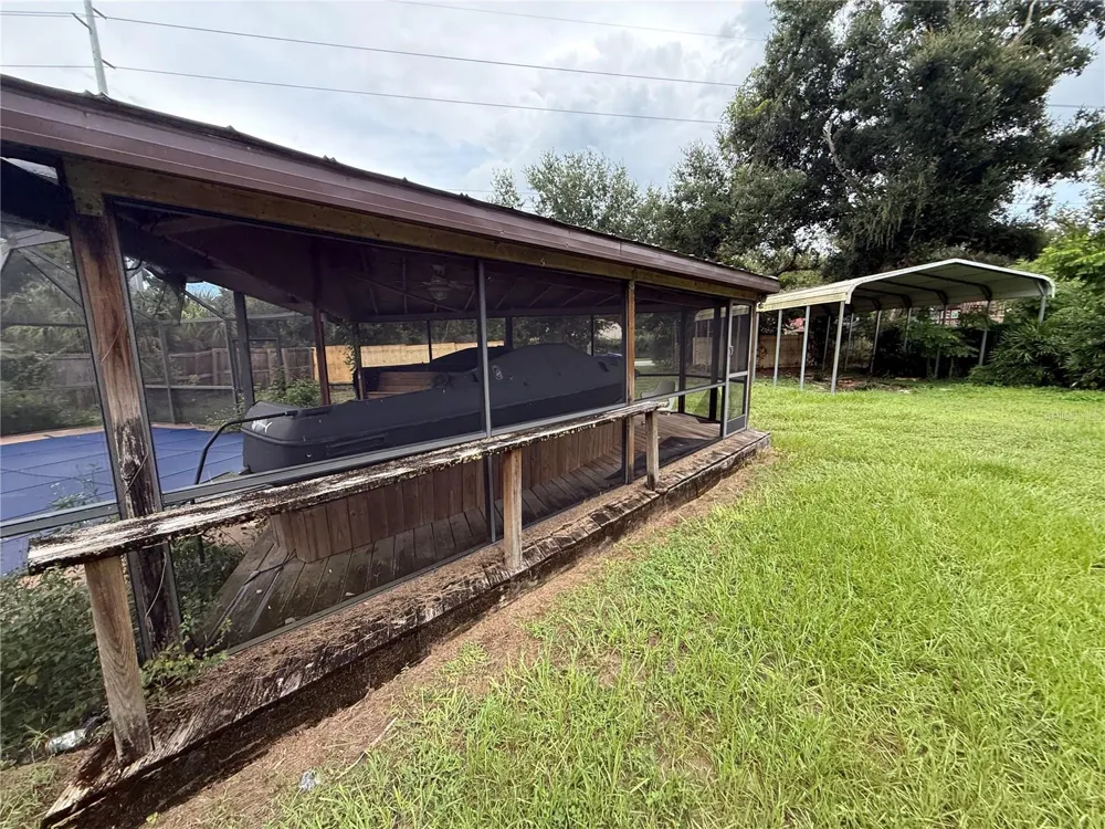 1806 WATERMAN DRIVE Valrico, FL 33594