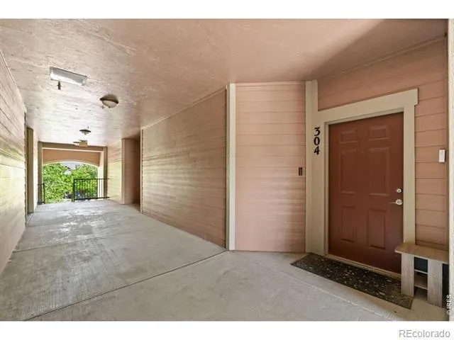 804 Summer Hawk Drive #1304 Longmont, CO 80504