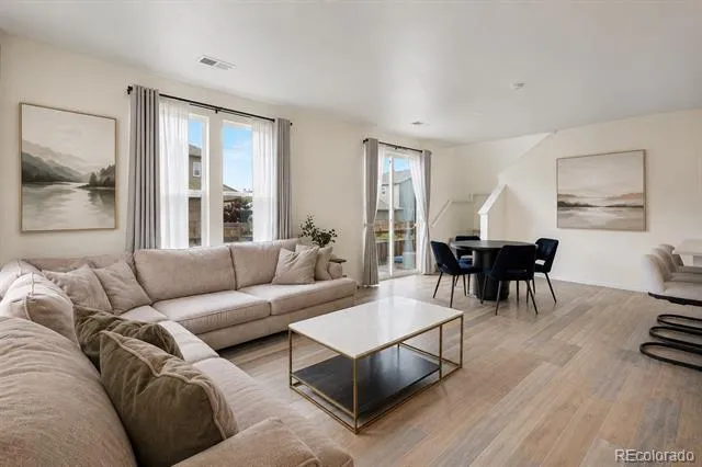 4386 S Nepal Street Centennial, CO 80015