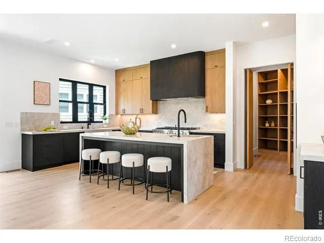 137 S Warbler Court Louisville, CO 80027
