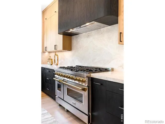 137 S Warbler Court Louisville, CO 80027