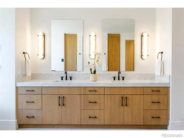 137 S Warbler Court Louisville, CO 80027