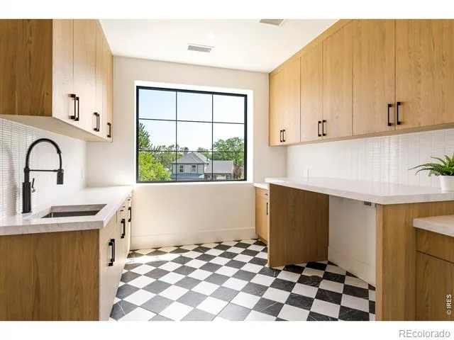 137 S Warbler Court Louisville, CO 80027