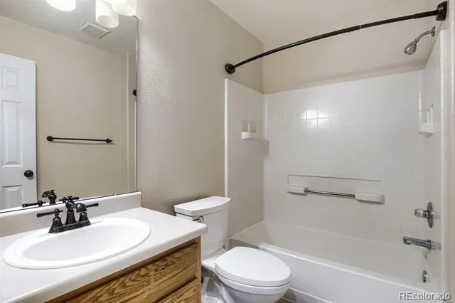 5556 S Rome Street Aurora, CO 80015