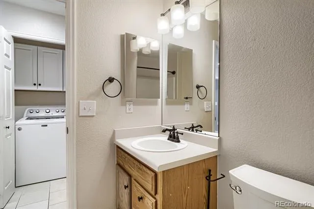 5556 S Rome Street Aurora, CO 80015