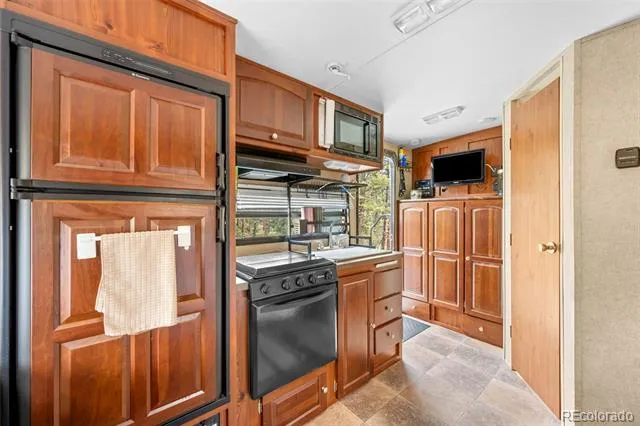 1459 Conestoga Creek Road Florissant, CO 80816