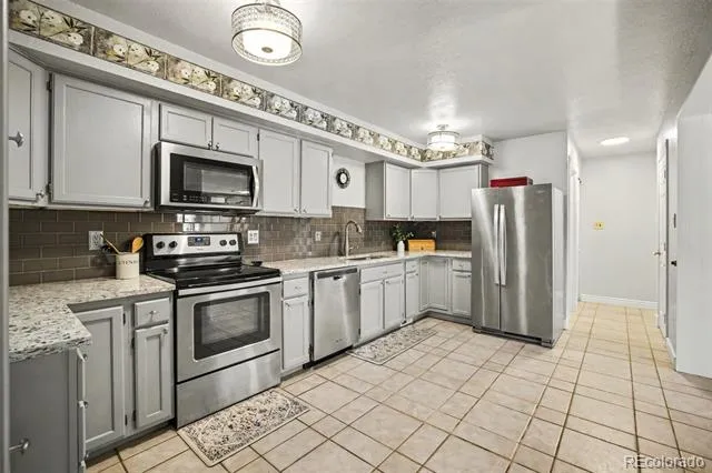 5671 W 71st Avenue Arvada, CO 80003