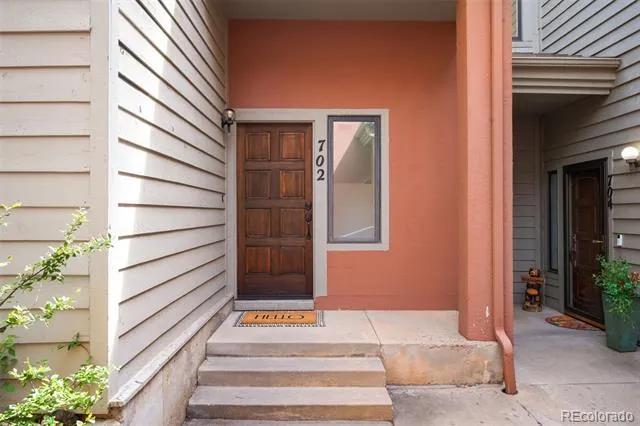 702 Ridgeside Drive Golden, CO 80401