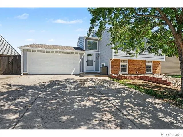 216 Jefferson Drive Bennett, CO 80102