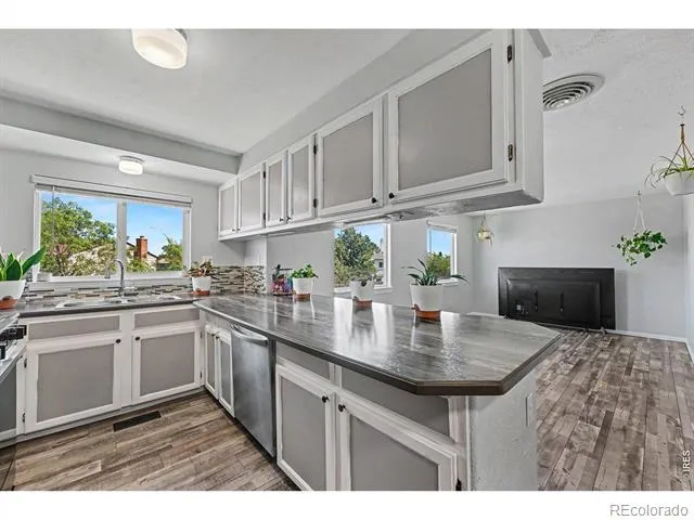 216 Jefferson Drive Bennett, CO 80102