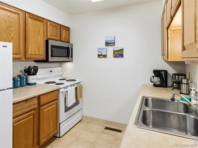 1155 S Saint Vrain Avenue #8 Estes Park, CO 80517