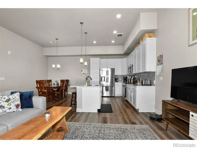 6826 School House Drive #203 Timnath, CO 80547