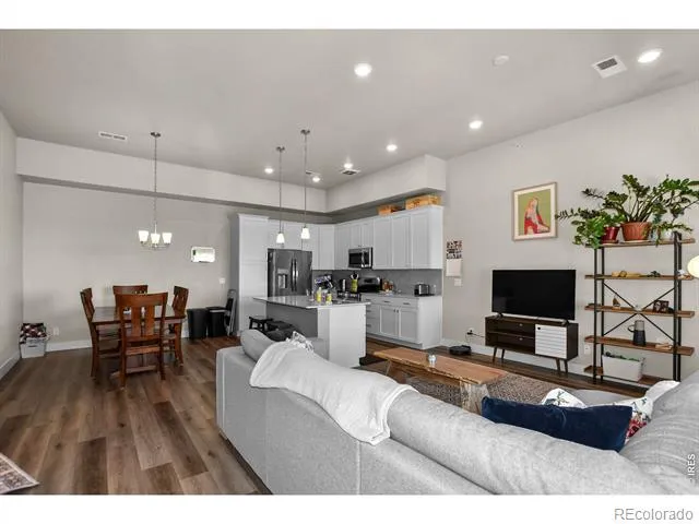 6826 School House Drive #203 Timnath, CO 80547