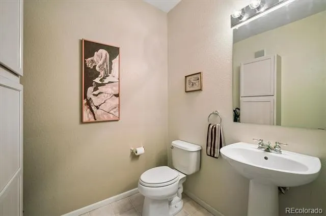 2894 W Riverwalk Circle #B309 Littleton, CO 80123