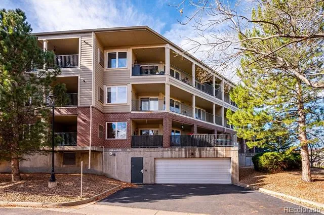 2894 W Riverwalk Circle #B309 Littleton, CO 80123