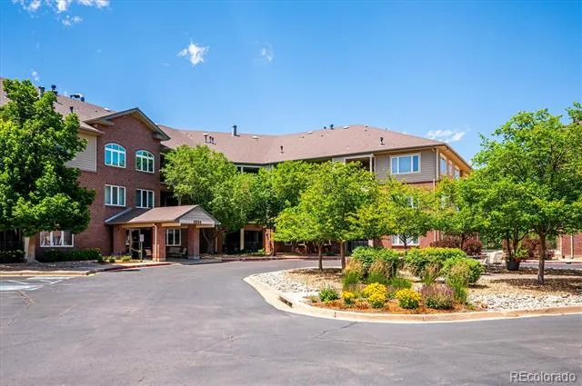 2894 W Riverwalk Circle #B309 Littleton, CO 80123