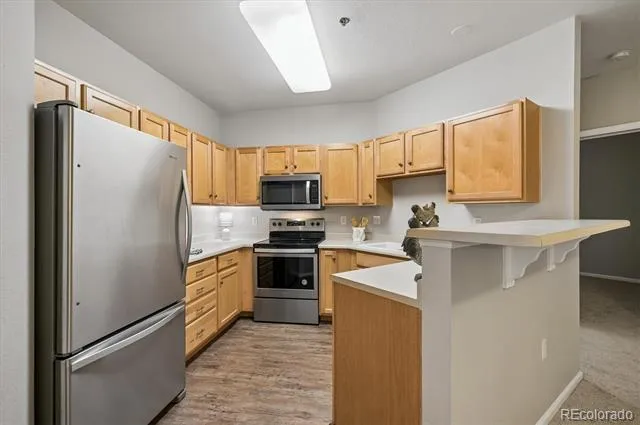 2894 W Riverwalk Circle #B211 Littleton, CO 80123