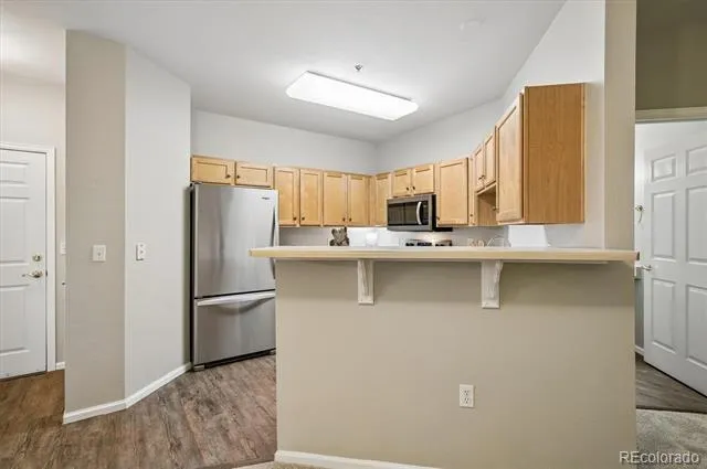 2894 W Riverwalk Circle #B211 Littleton, CO 80123